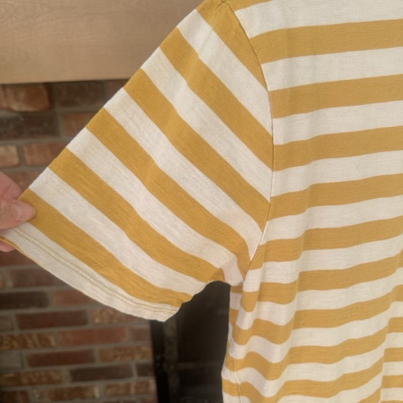 Guess Los Angeles Yellow White Strip Short Sleeve Men's Large TShirt Embroidered - Picture 4 of 7